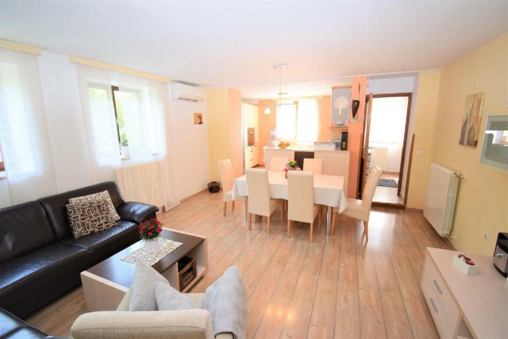 Apartment Vita 沃德年 外观 照片